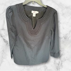 Vineyard Vines Embroidered Blouse